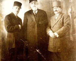 MokBerAlsaltane NakhostVazir va Ostad